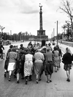 Robert Capa (1913–1954) - Group of the women (Trümmerfrauen) engaged in clearing away the rubble in the ruined city, Berlin