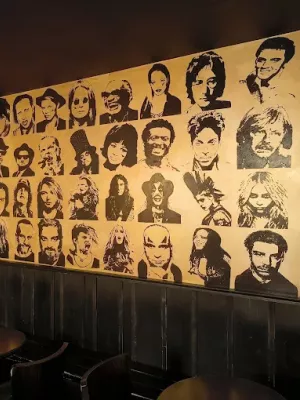 James Hetfeeld's Pub - Paris 2ème